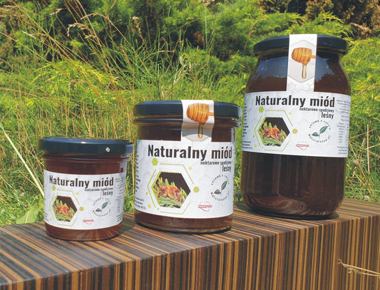 Tajemnica Lasu w Słoiku: Poznaj Wyjątkowy Miód Spadziowy Iglasty
